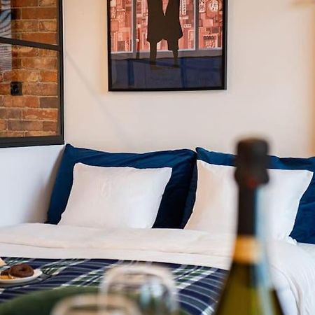 Chic Apartment In Historic Koneser Area Варшава Екстер'єр фото