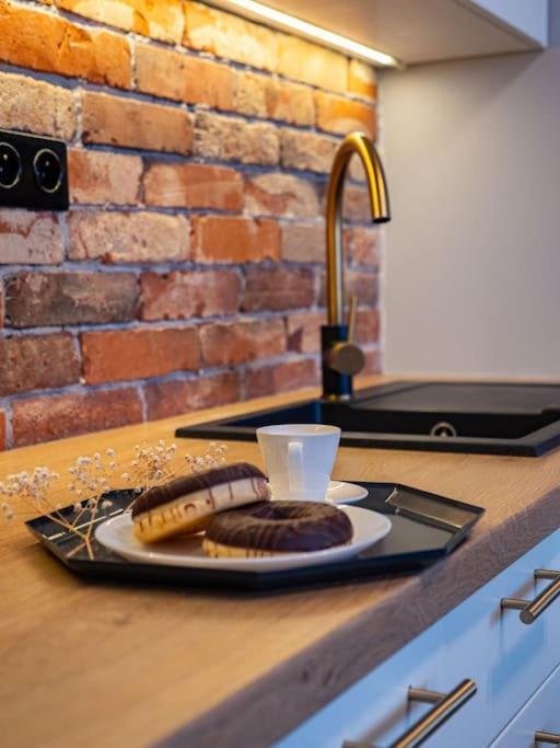 Chic Apartment In Historic Koneser Area Варшава Екстер'єр фото